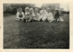 1956-06 Eileen, Meg crying Slattery, unk rest of group.jpg